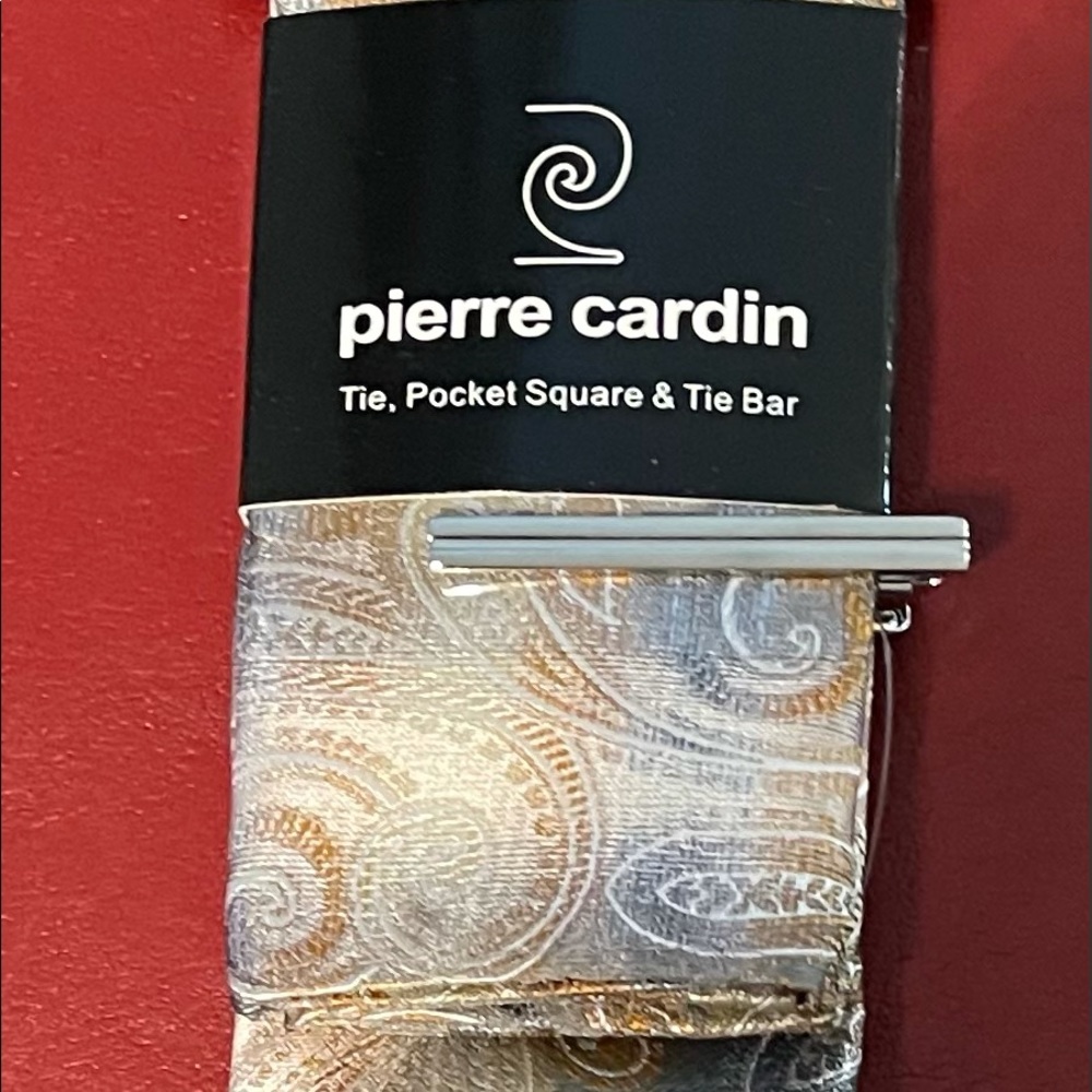 Pierre Cardin Paisley Tie
